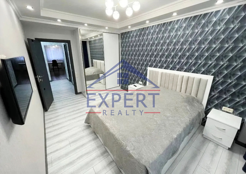 ԿԵՆՏՐՈՆ, ԽՈՐԵՆԱՑԻ ՓՈՂՈՑ, 2 ՍԵՆՅԱԿ