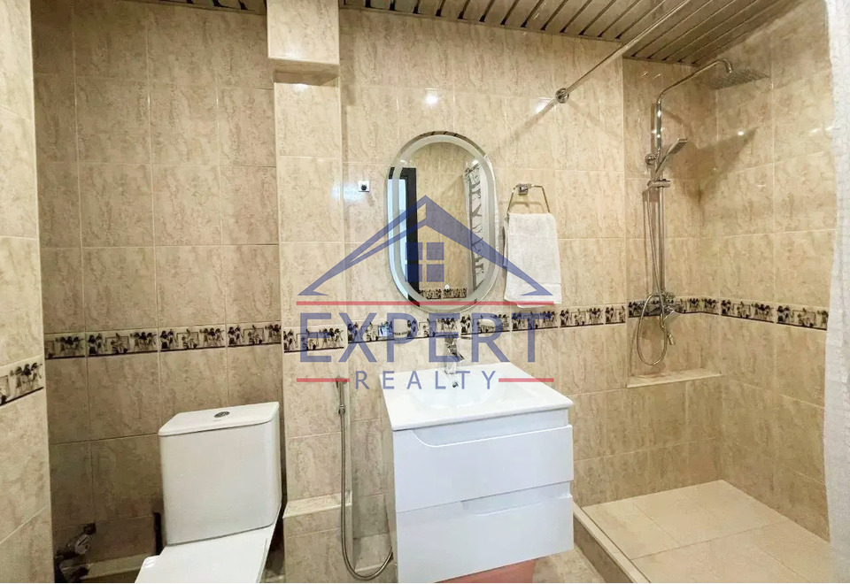 ԿԵՆՏՐՈՆ, ԽՈՐԵՆԱՑԻ ՓՈՂՈՑ, 2 ՍԵՆՅԱԿ