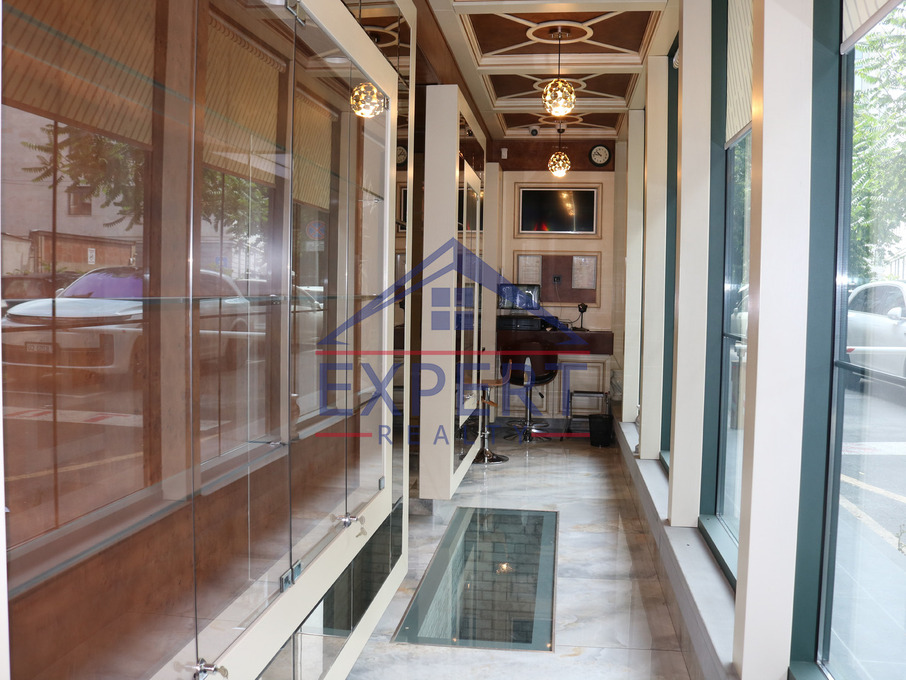 ԿԵՆՏՐՈՆ, ԶԱՔՅԱՆ ՓՈՂՈՑ, 25 ՔՄ