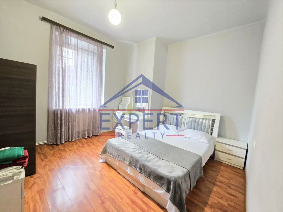 ԿԵՆՏՐՈՆ, ԻՍՐԱՅԵԼՅԱՆ ՓՈՂՈՑ, 4 ՍԵՆՅԱԿ