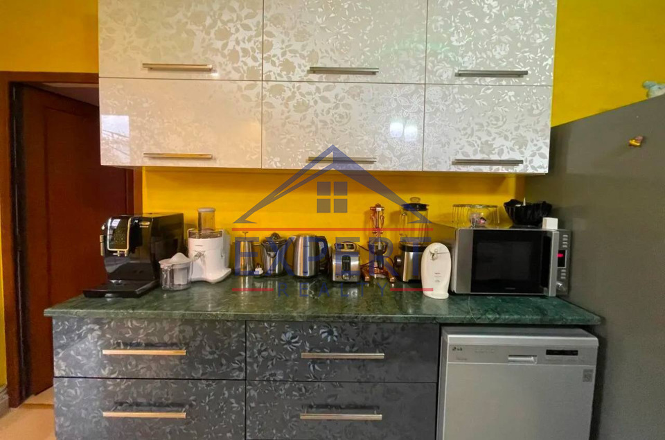 ԱՋԱՓՆՅԱԿ, ՍԻԼԻԿՅԱՆ Թ, 5 ՍԵՆՅԱԿ