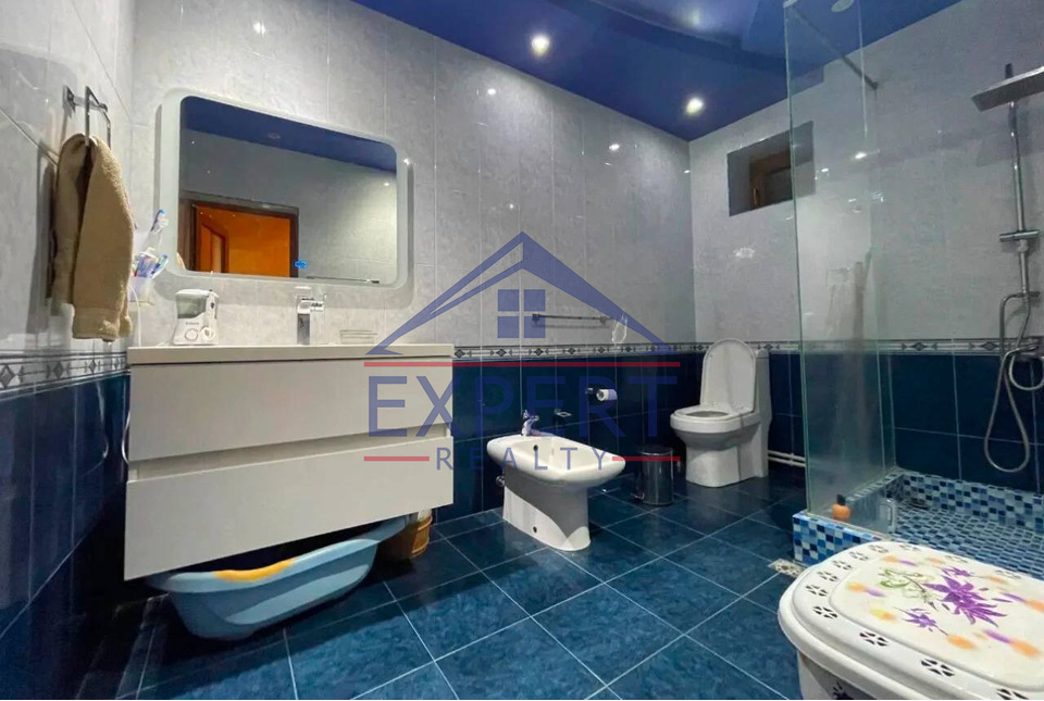 ԱՋԱՓՆՅԱԿ, ՍԻԼԻԿՅԱՆ Թ, 5 ՍԵՆՅԱԿ