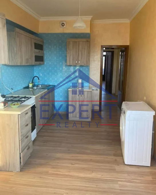 ԿԵՆՏՐՈՆ,ԱԴՄԻՐԱԼ ԻՍԱԿՈՎԻ ՊՈՂՈՏԱ  2 ՍԵՆՅԱԿ
