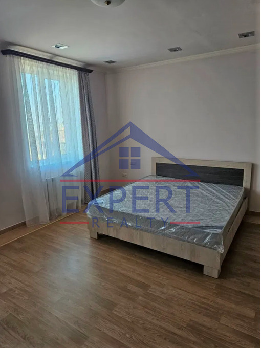 ՔԱՆԱՔԵՌ-ԶԵՅԹՈՒՆ, ԶԱՔԱՐԻԱ ՔԱՆԱՔԵՌՑՈՒ ՓՈՂՈՑ, 5 ՍԵՆՅԱԿ