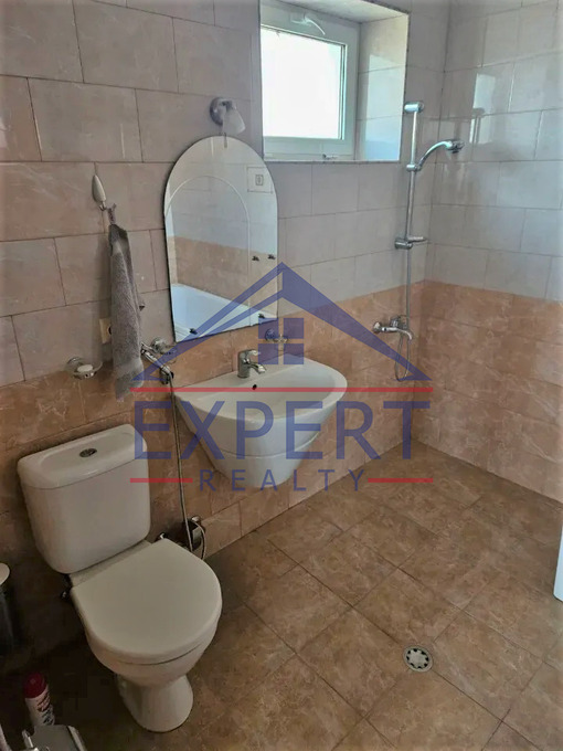 ՔԱՆԱՔԵՌ-ԶԵՅԹՈՒՆ, ԶԱՔԱՐԻԱ ՔԱՆԱՔԵՌՑՈՒ ՓՈՂՈՑ, 5 ՍԵՆՅԱԿ