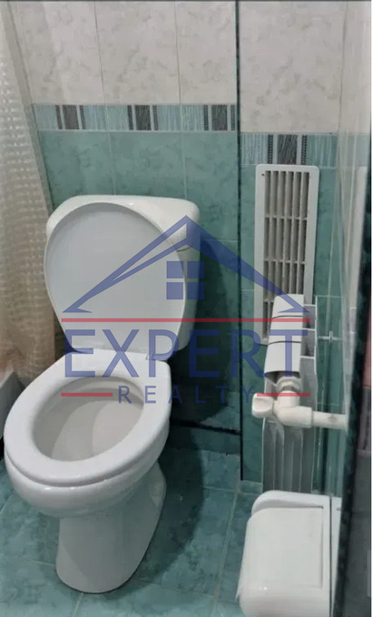 ՔԱՆԱՔԵՌ-ԶԵՅԹՈՒՆ, ՔԱՆԱՔԵՌԻ ՓՈՂՈՑ, 1 ՍԵՆՅԱԿ