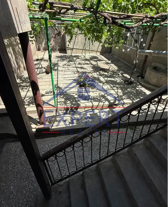 ԱՋԱՓՆՅԱԿ, ԲԱՇԻՆՋԱՂՅԱՆ ՓՈՂՈՑ, 4 ՍԵՆՅԱԿ