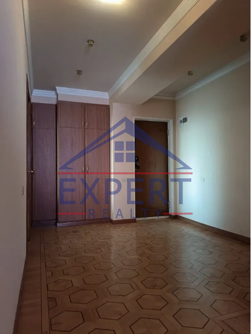ԱՐԱԲԿԻՐ, ԳՅՈՒԼԲԵՆԿՅԱՆ ՓՈՂՈՑ, 4 ՍԵՆՅԱԿ
