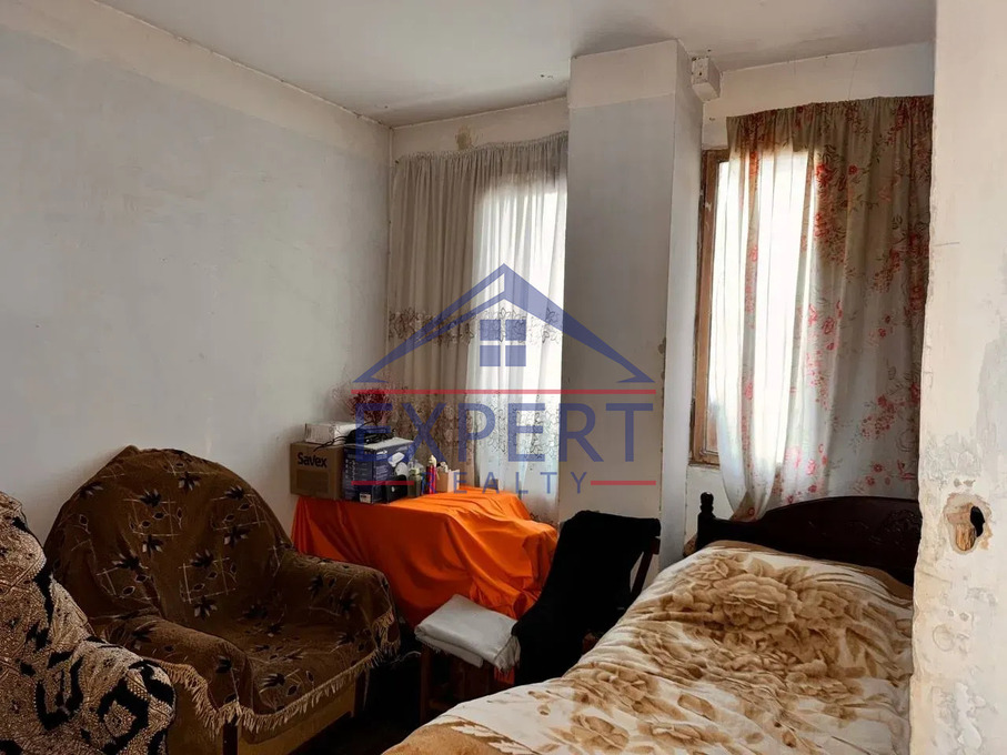 ԱՋԱՓՆՅԱԿ, ՆՈՐԱՇԵՆ ԹԱՂԱՄԱՍ, 3 ՍԵՆՅԱԿ