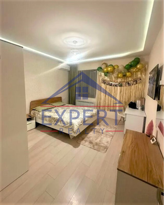 ԷՐԵԲՈՒՆԻ, ՍԱՐԻ ԹԱՂԻ 16-ՐԴ ՓՈՂՈՑ, 6 ՍԵՆՅԱԿ