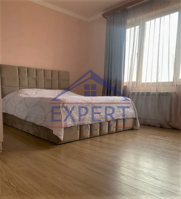 ՔԱՆԱՔԵՌ-ԶԵՅԹՈՒՆ, ԴՐՈՅԻ ՓՈՂՈՑ, 2 ՍԵՆՅԱԿ
