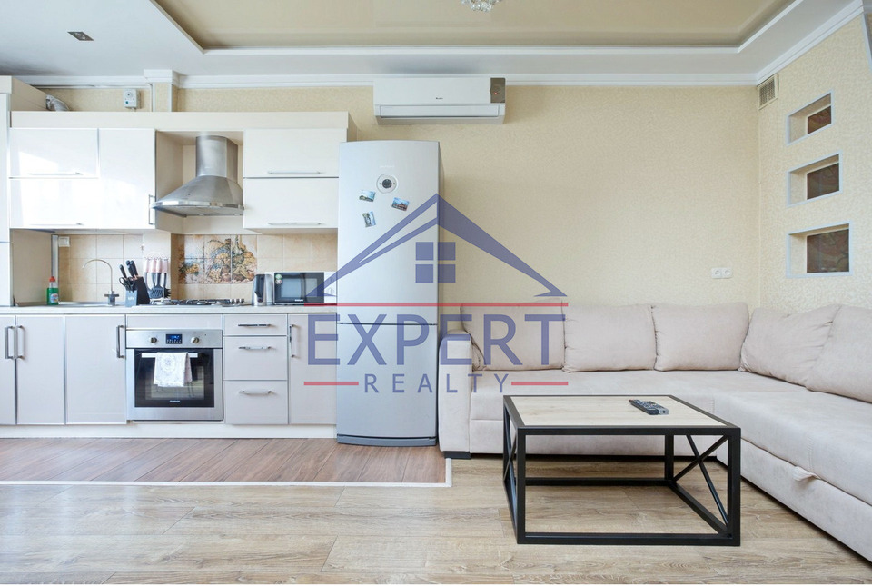 ԿԵՆՏՐՈՆ, ՍԱՅԱԹ ՆՈՎԱ ՊՈՂՈՏԱ, 4 ՍԵՆՅԱԿ