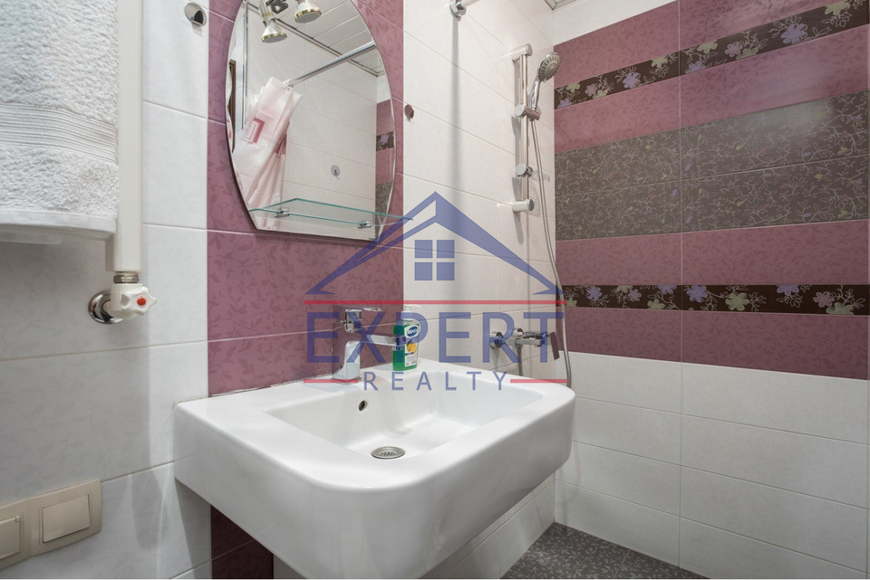 ԿԵՆՏՐՈՆ, ՍԱՅԱԹ ՆՈՎԱ ՊՈՂՈՏԱ, 4 ՍԵՆՅԱԿ