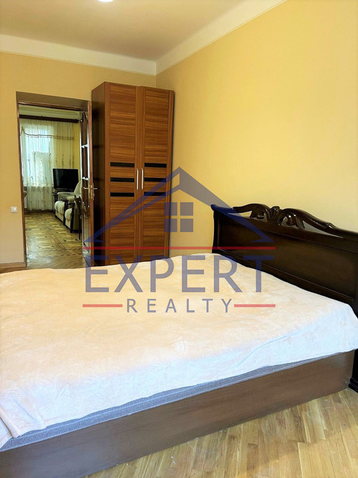 ԿԵՆՏՐՈՆ, ԶԱՔՅԱՆ ՓՈՂՈՑ, 3 ՍԵՆՅԱԿ