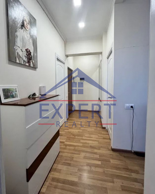 ՔԱՆԱՔԵՌ ԶԵՅԹՈՒՆ ՊԱՐՈՒՅՐ ՍԵՎԱԿ, 2 ՍԵՆՅԱԿ