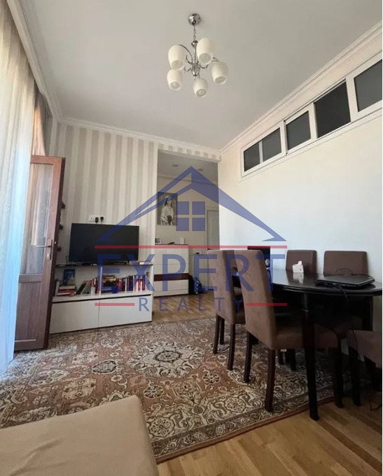 ՔԱՆԱՔԵՌ ԶԵՅԹՈՒՆ ՊԱՐՈՒՅՐ ՍԵՎԱԿ, 2 ՍԵՆՅԱԿ