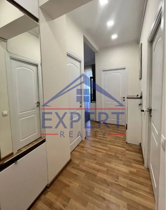 ՔԱՆԱՔԵՌ ԶԵՅԹՈՒՆ ՊԱՐՈՒՅՐ ՍԵՎԱԿ, 2 ՍԵՆՅԱԿ