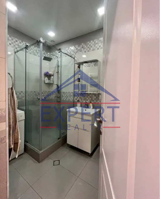 ՔԱՆԱՔԵՌ ԶԵՅԹՈՒՆ ՊԱՐՈՒՅՐ ՍԵՎԱԿ, 2 ՍԵՆՅԱԿ