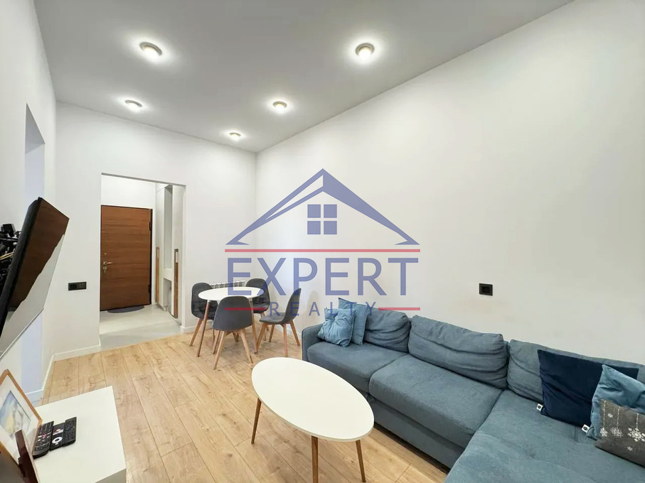 ԱՎԱՆ, ՄԱՐՇԱԼ ԲԱԲԱՋԱՆՅԱՆ ՓՈՂՈՑ, 3 ՍԵՆՅԱԿ