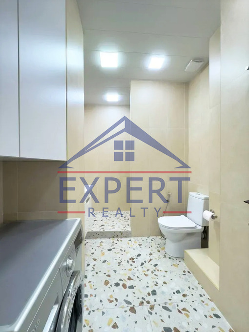 ԱՎԱՆ, ՄԱՐՇԱԼ ԲԱԲԱՋԱՆՅԱՆ ՓՈՂՈՑ, 3 ՍԵՆՅԱԿ