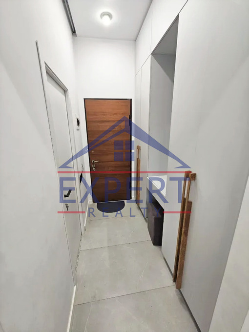 ԱՎԱՆ, ՄԱՐՇԱԼ ԲԱԲԱՋԱՆՅԱՆ ՓՈՂՈՑ, 3 ՍԵՆՅԱԿ