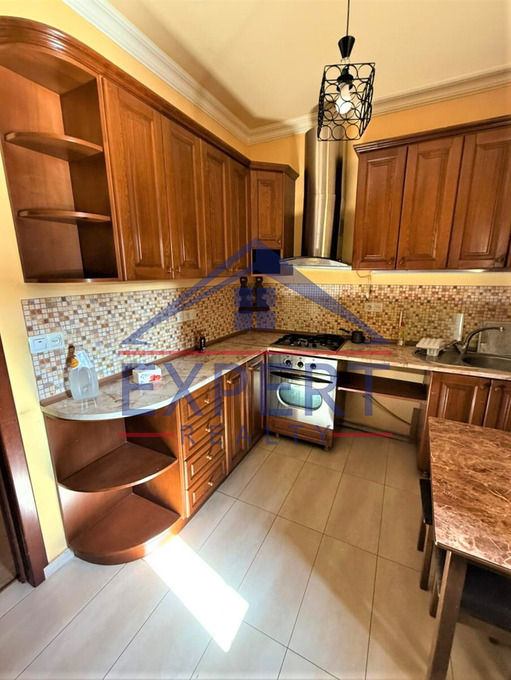 ԿԵՆՏՐՈՆ, ԽՈՐԵՆԱՑՈՒ ՓՈՂՈՑ, 3 ՍԵՆՅԱԿ