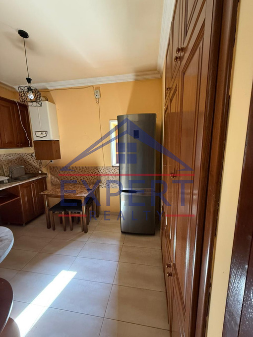 ԿԵՆՏՐՈՆ, ԽՈՐԵՆԱՑՈՒ ՓՈՂՈՑ, 3 ՍԵՆՅԱԿ