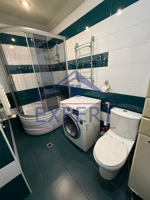 ԿԵՆՏՐՈՆ, ԽՈՐԵՆԱՑՈՒ ՓՈՂՈՑ, 3 ՍԵՆՅԱԿ