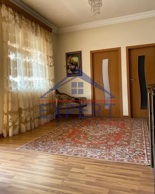 ԿԵՆՏՐՈՆ,ՕՍՏՐՈՎՍԿՈՒ ՓՈՂՈՑ 5 ՍԵՆՅԱԿ