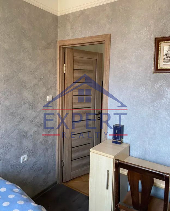 ԱՐԱԲԿԻՐ, ԿՈՄԻՏԱՍԻ ՊՈՂՈՏԱ, 3 ՍԵՆՅԱԿ