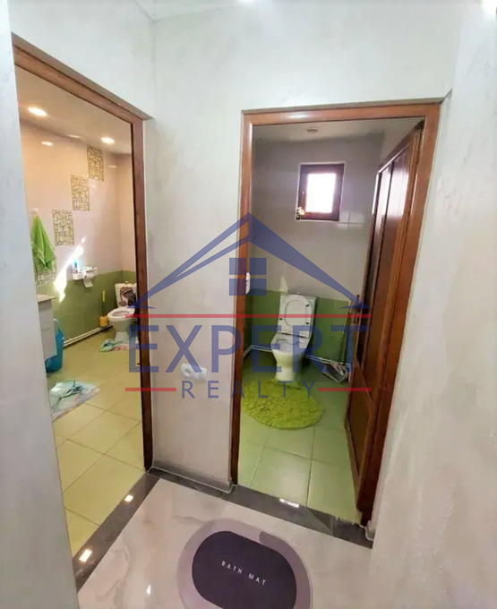 ՇԵՆԳԱՎԻԹ, ՆՈՐԱԳԱՎԻԹ 8-ՐԴ ՓՈՂՈՑ, 2 ՍԵՆՅԱԿ