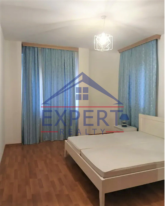 ԿԵՆՏՐՈՆ, ԷԴԳԱՐ ՀՈՎՀԱՆՆԻՍՅԱՆԻ ՓՈՂՈՑ, 3 ՍԵՆՅԱԿ