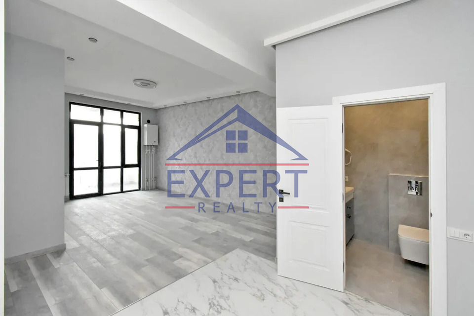 ԱՎԱՆ, ՄԱՐՇԱԼ ԽՈՒԴՅԱԿՈՎԻ ՓՈՂՈՑ, 2 ՍԵՆՅԱԿ