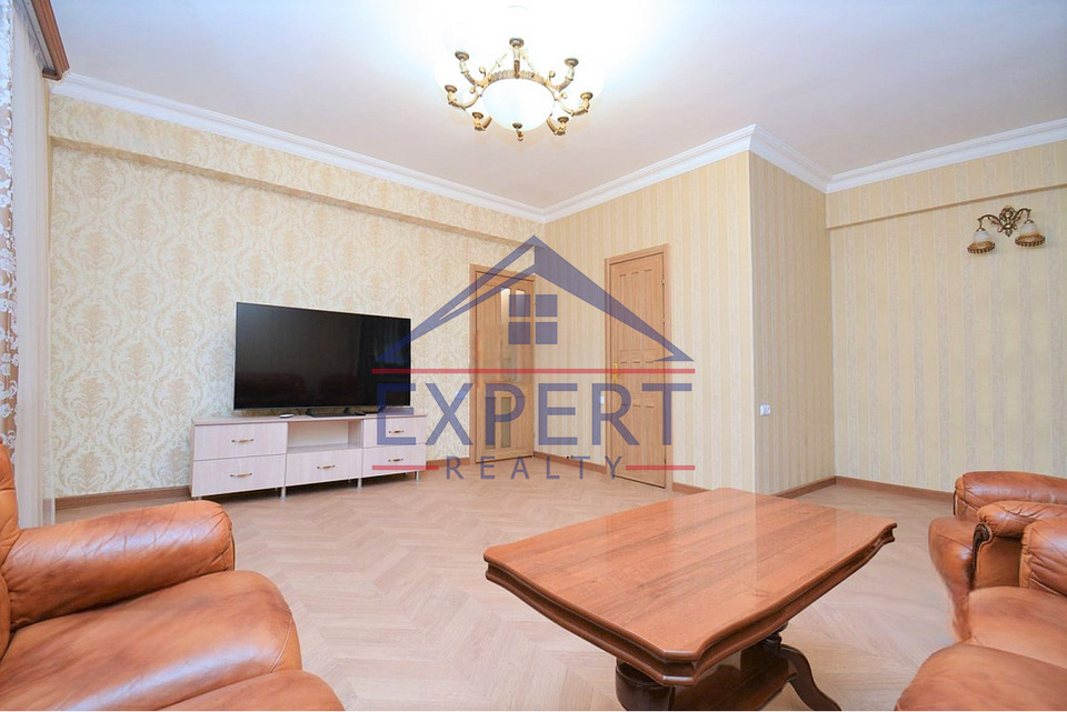 ԿԵՆՏՐՈՆ, ՉԱՅԿՈՎՍԿՈՒ ՓՈՂՈՑ, 4 ՍԵՆՅԱԿ