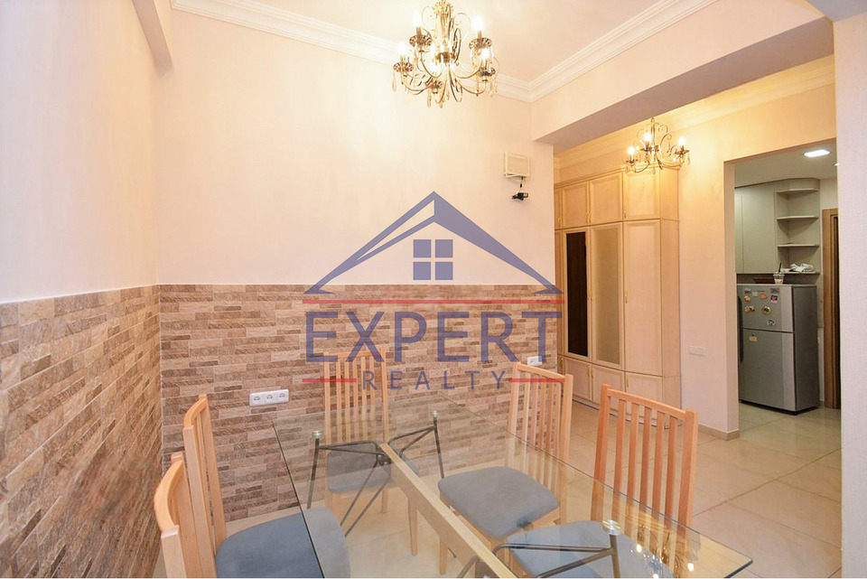 ԿԵՆՏՐՈՆ, ՉԱՅԿՈՎՍԿՈՒ ՓՈՂՈՑ, 4 ՍԵՆՅԱԿ