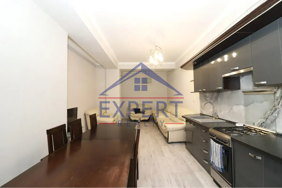 ԿԵՆՏՐՈՆ, ԵԿՄԱԼՅԱՆ ՓՈՂՈՑ, 3 ՍԵՆՅԱԿ