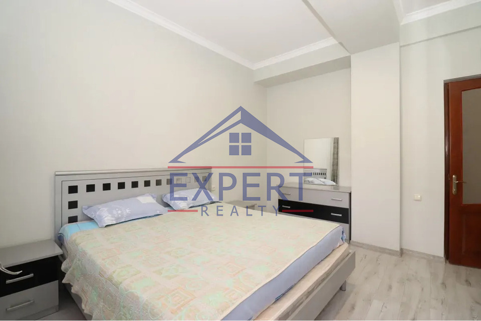 ԿԵՆՏՐՈՆ, ԵԿՄԱԼՅԱՆ ՓՈՂՈՑ, 3 ՍԵՆՅԱԿ