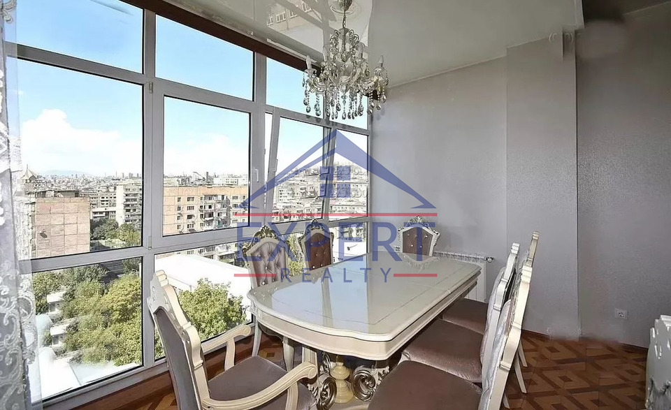 ԿԵՆՏՐՈՆ, ՌՈՍՏՈՄԻ ՓՈՂՈՑ, 4 ՍԵՆՅԱԿ