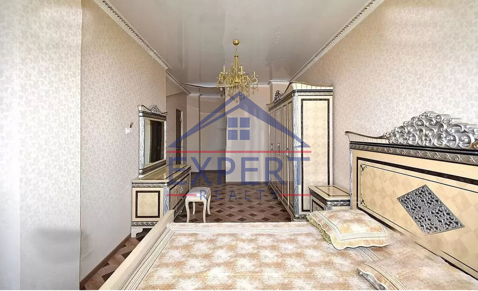 ԿԵՆՏՐՈՆ, ՌՈՍՏՈՄԻ ՓՈՂՈՑ, 4 ՍԵՆՅԱԿ