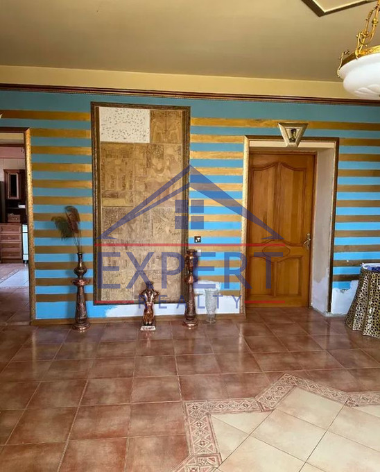 ԿԵՆՏՐՈՆ, ԱՄԵՐԻԿՅԱՆ ՓՈՂՈՑ, 6 ՍԵՆՅԱԿ