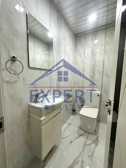 ԿԵՆՏՐՈՆ, ԾԻԾԵՌՆԱԿԱԲԵՐԴԻ ԽՃՈՒՂԻ, 2 ՍԵՆՅԱԿ