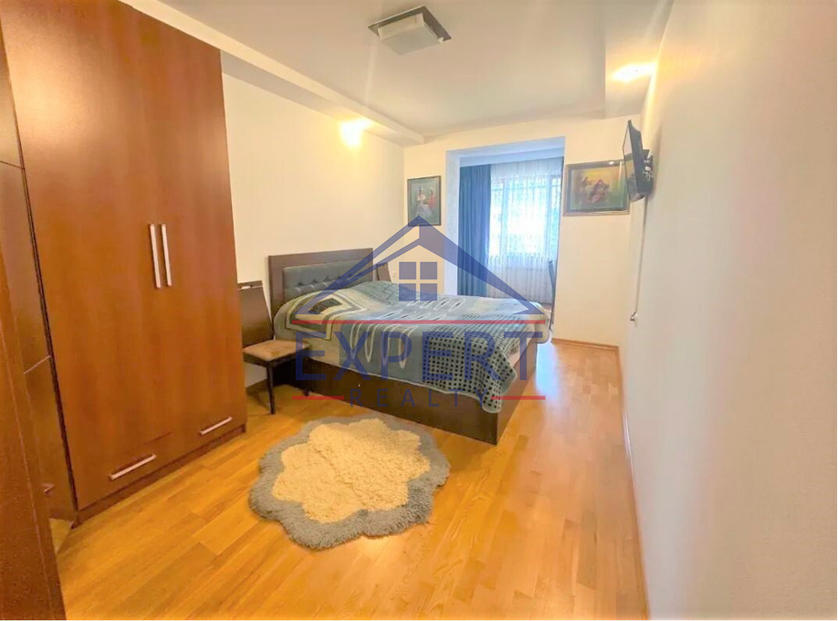 ԱՐԱԲԿԻՐ, ԱՐԱՄ ԽԱՉԱՏՐՅԱՆ ՓՈՂՈՑ, 3 ՍԵՆՅԱԿ