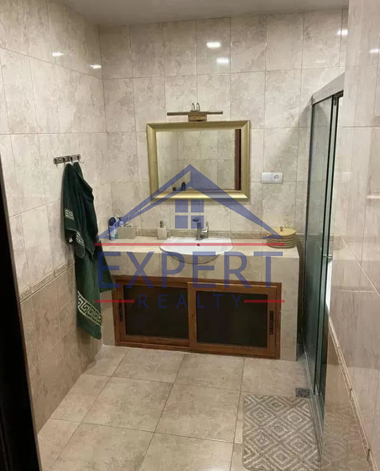 ԱՐԱԲԿԻՐ, ԿՈՄԻՏԱՍԻ ՊՈՂՈՏԱ, 3 ՍԵՆՅԱԿ