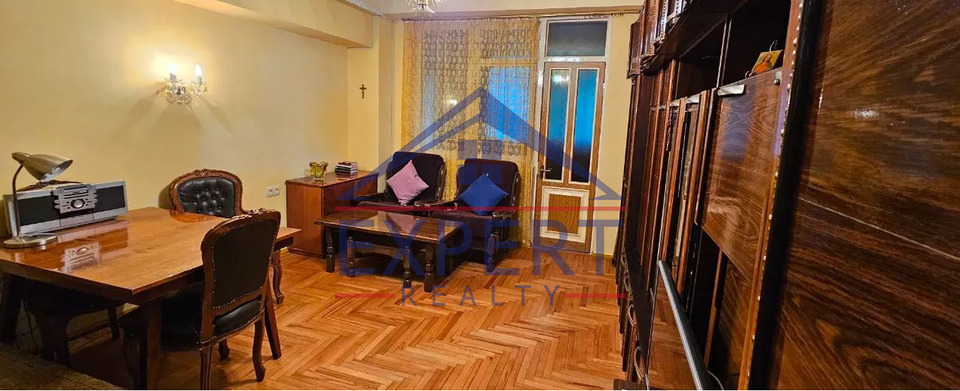 ԿԵՆՏՐՈՆ, ՄՈՍԿՈՎՅԱՆ ՓՈՂՈՑ , 3 ՍԵՆՅԱԿ