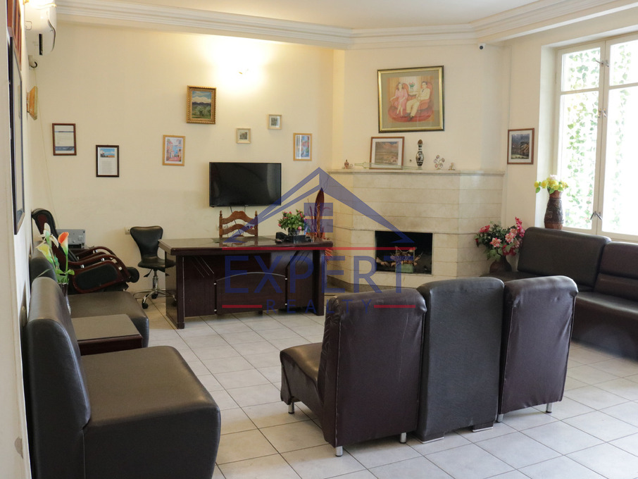 ԿԵՆՏՐՈՆ,ԲԱՂՐԱՄՅԱՆ ՊՈՂՈՏԱ