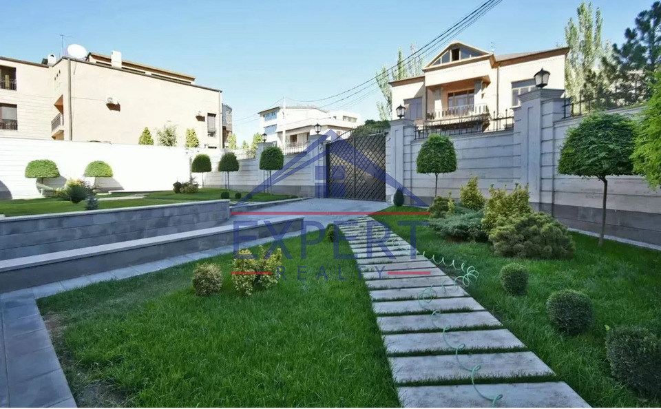 ԿԵՆՏՐՈՆ, ՁՈՐԱՓԻ ՓՈՂՈՑ, 8 ՍԵՆՅԱԿ