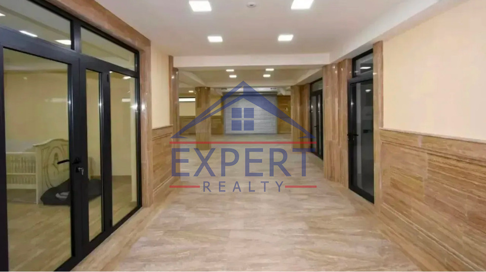 ԿԵՆՏՐՈՆ, ՁՈՐԱՓԻ ՓՈՂՈՑ, 8 ՍԵՆՅԱԿ