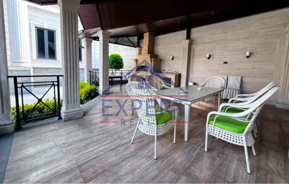 ԿԵՆՏՐՈՆ, ՁՈՐԱՓԻ ՓՈՂՈՑ, 8 ՍԵՆՅԱԿ