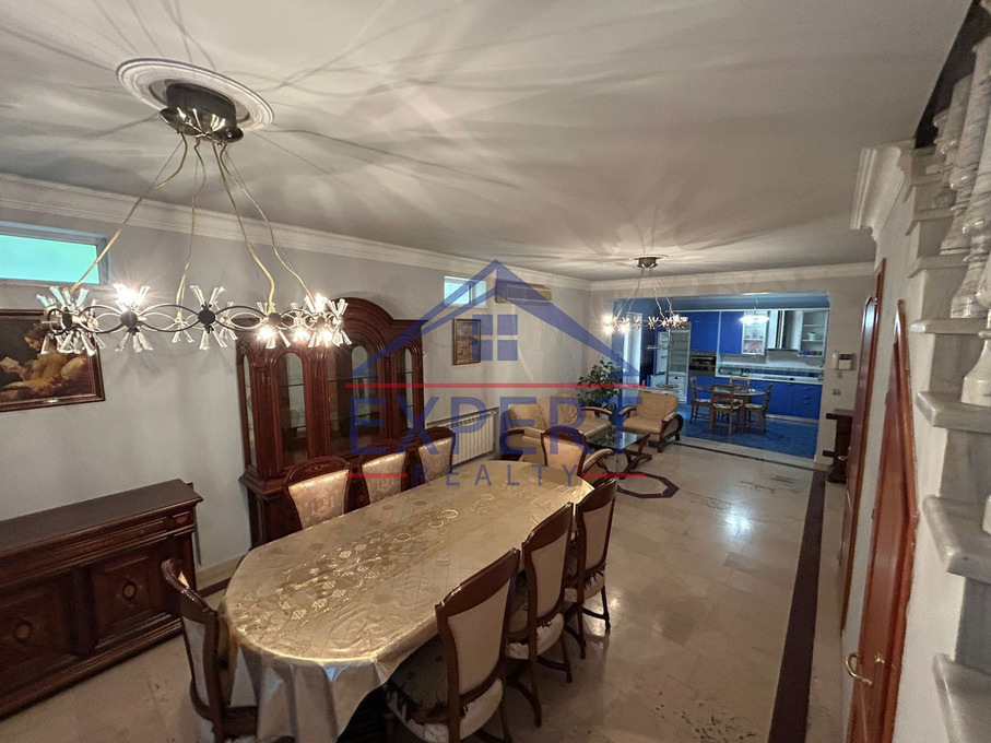 ԿԵՆՏՐՈՆ, ՊՈՒՇԿԻՆԻ ՓՈՂՈՑ, 3 ՍԵՆՅԱԿ