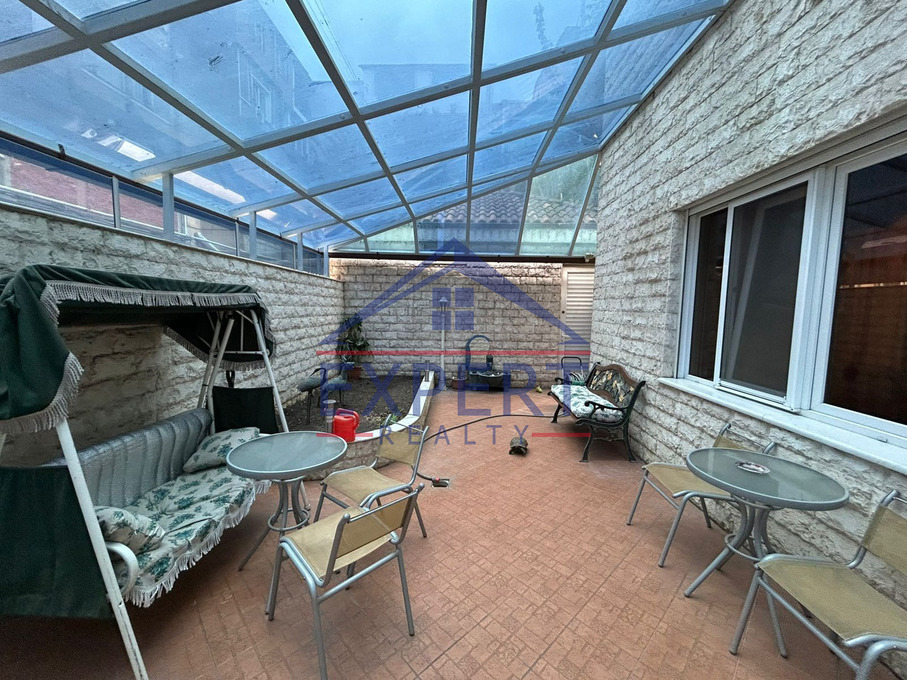 ԿԵՆՏՐՈՆ, ՊՈՒՇԿԻՆԻ ՓՈՂՈՑ, 3 ՍԵՆՅԱԿ